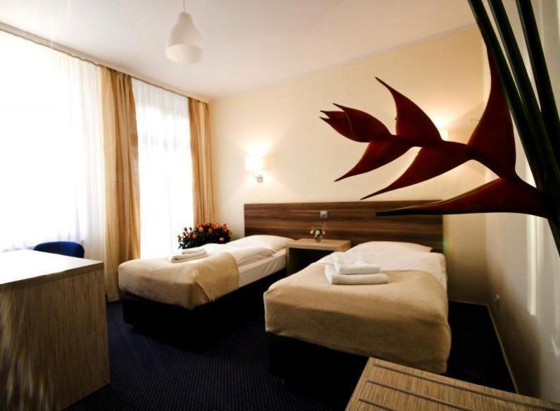 Bed and Breakfast Adria à Myślibórz Extérieur photo
