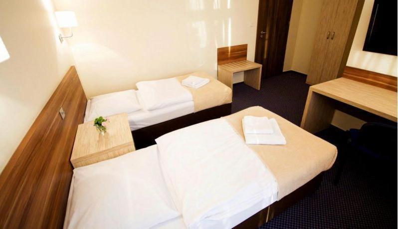 Bed and Breakfast Adria à Myślibórz Chambre photo