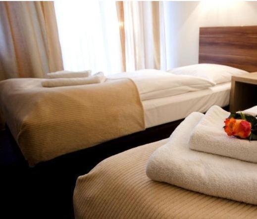 Bed and Breakfast Adria à Myślibórz Chambre photo